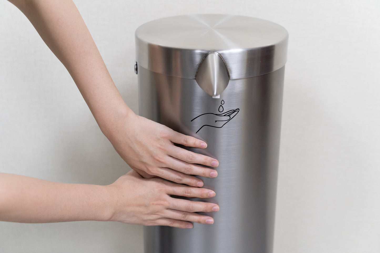 Foot pedal activated Sanitizer station, outdoor, 5L capacity silver
